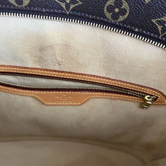 Louis Vuitton Babylon bundle with free fashion bag charm.   Box is not included - Picture 4 of 8